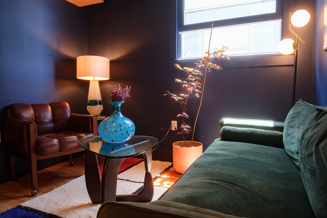 Artists, creatives, writers, let our therapists help you to harness your talent and passion for creativity to give you an outlet for dealing with big feelings, processing tough times, and exploring the deepest depths of who you are.